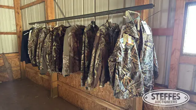 (10) Camouflage jackets