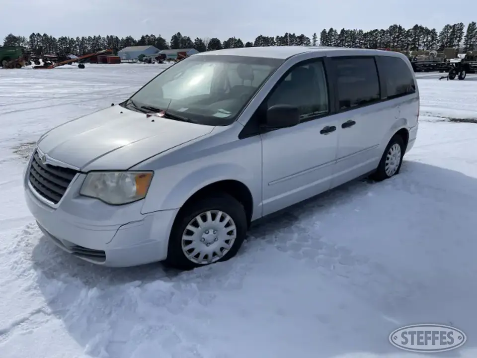 2008 Chrysler Town & Country Van