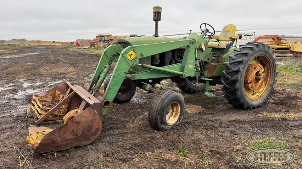 1963 John Deere 3010 2WD Tractor