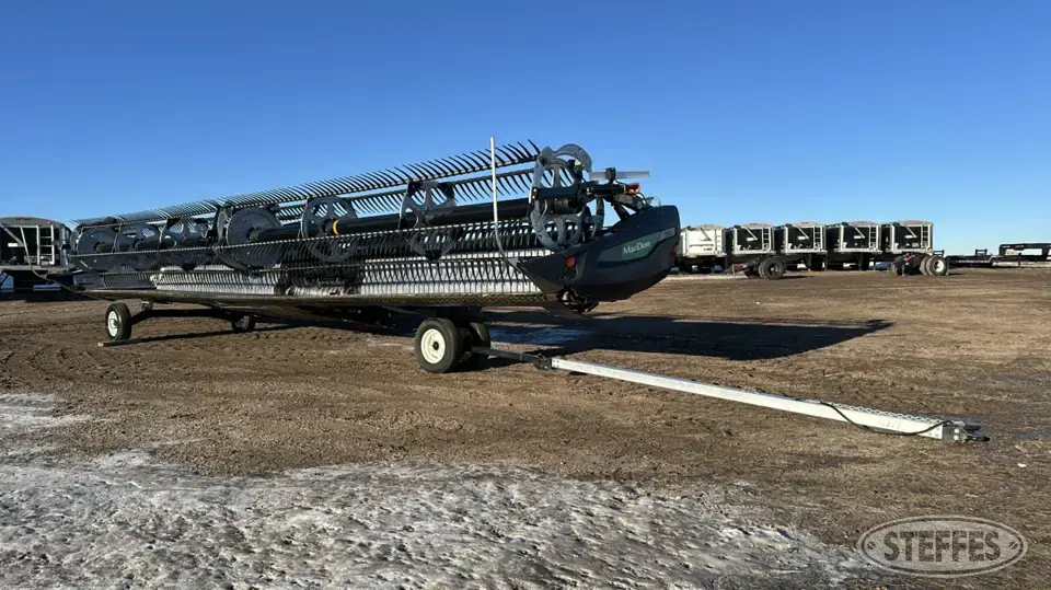 2022 MacDon FD240 Draper Head
