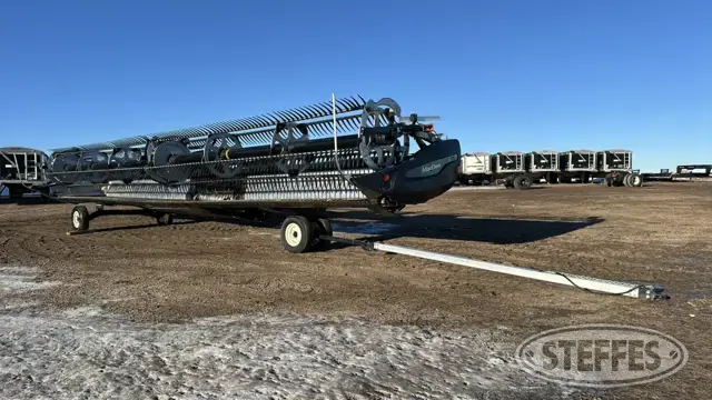 2022 MacDon FD240