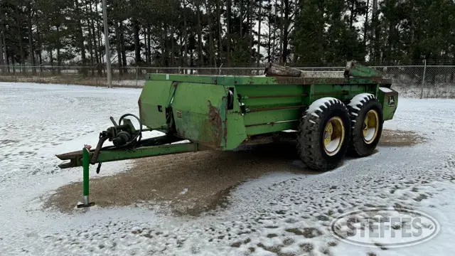 John Deere 660