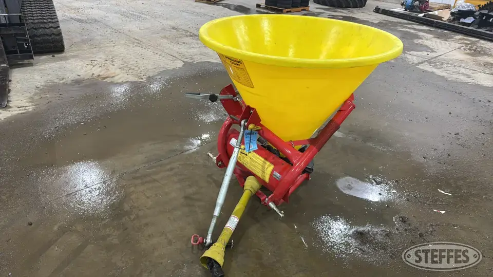 2012 King Kutter 400 Lawn Sprayers and Spreader