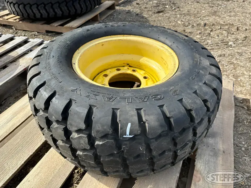 Galaxy 31x13.50-15 tire Tractor-Implement Tire