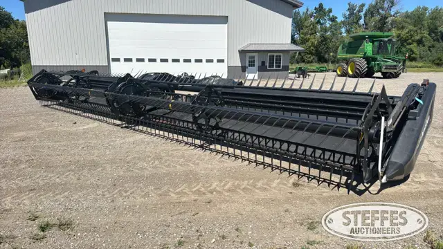 2011 MacDon FD70