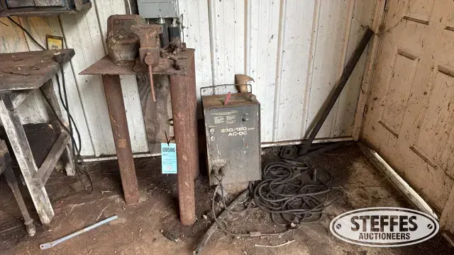 AC-DC welder