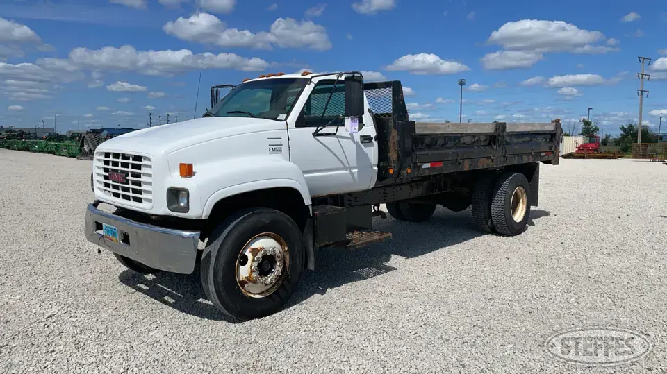 2002 GMC 6500 Dump Truck