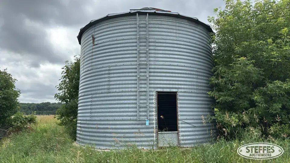 Grain bin