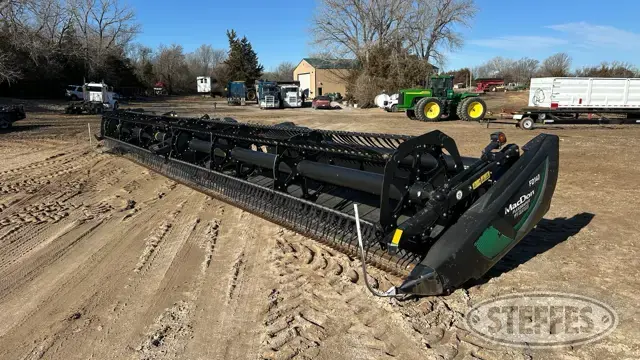 2021 MacDon FD140