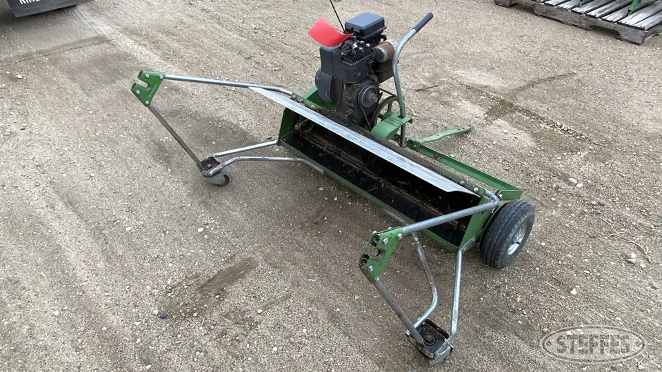 John Deere 38T Lawn and Garden Accessory