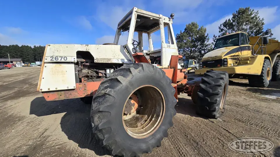 Case 2670 4WD Tractor