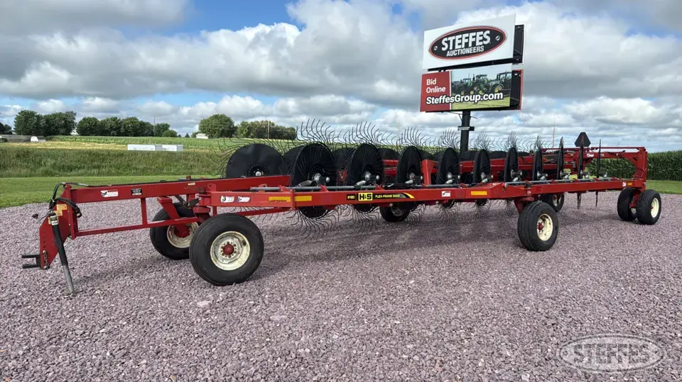 2017 H&S FF6120 Rake
