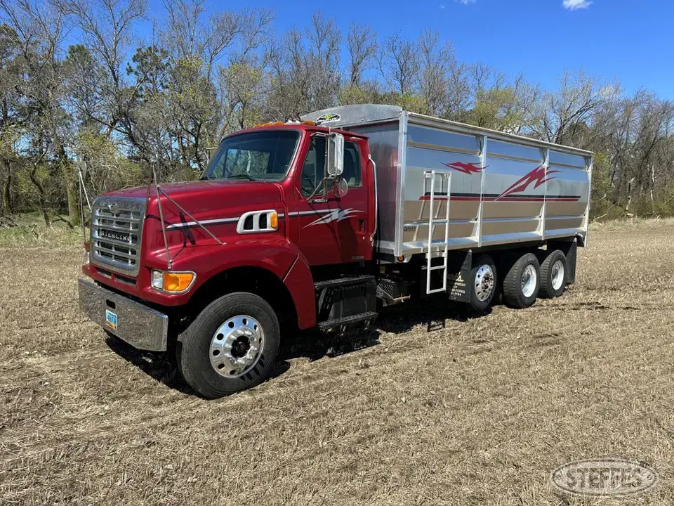 2004 Sterling LT9500 Tandem Boxed Truck