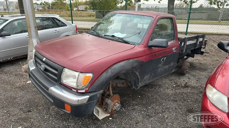 2000 Toyota Tacoma Half Ton Pickup