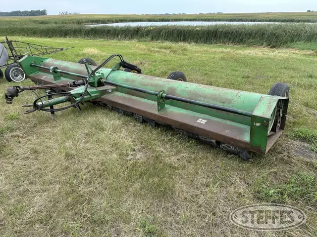 John Deere 120