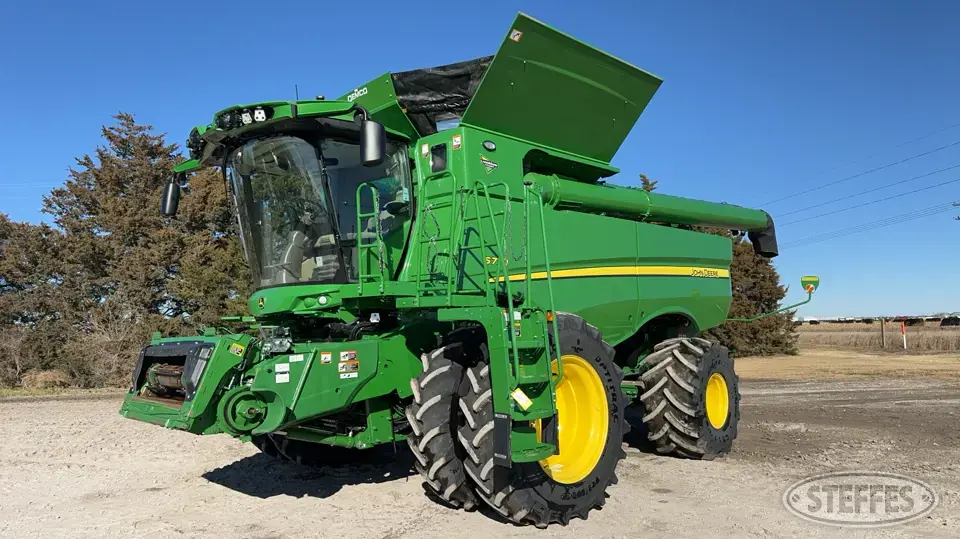 2023 John Deere S770 Combine