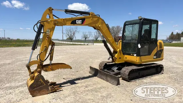 2013 CAT 306 D