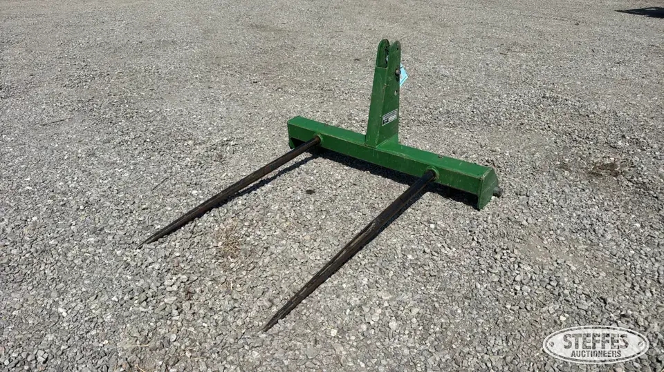 Frontier 3 pt. bale spear Tractor Loaders and Attachment