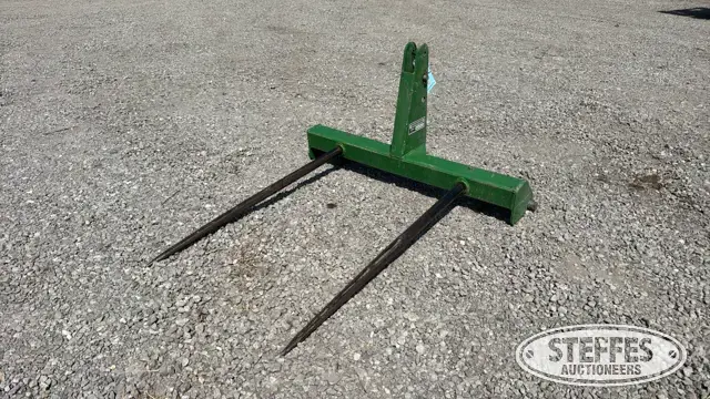 Frontier 3 pt. bale spear