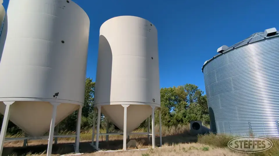 GrainMax GM4000 Hopper Bin