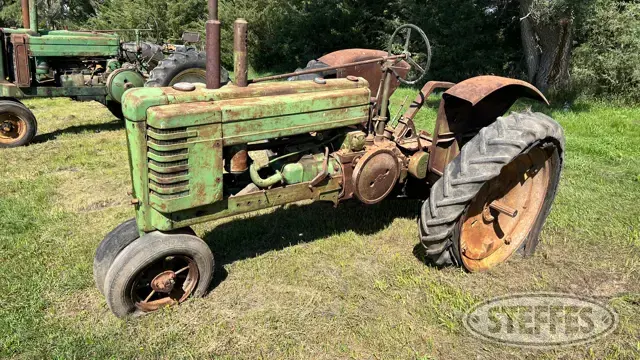 1943 John Deere B