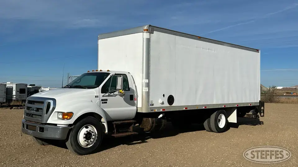 2006 Ford F-650 Single Axle Boxed Truck