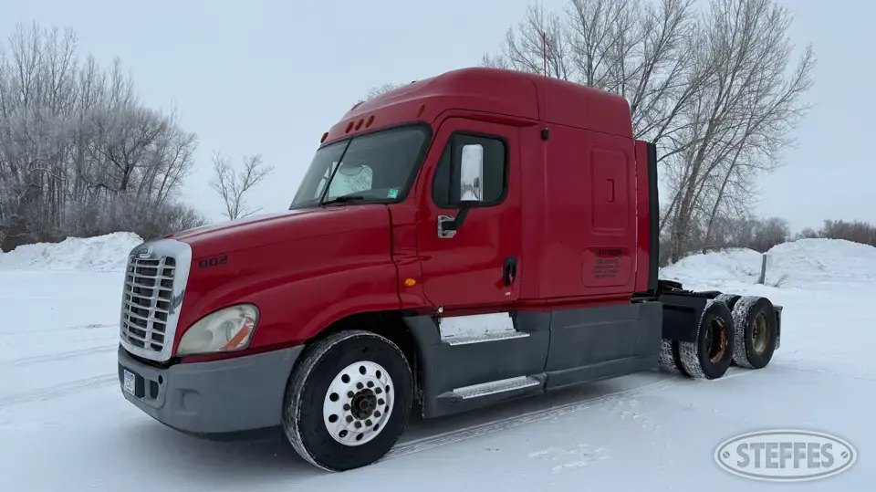 2013 Freightliner Cascadia 125 Conventional Truck with Sleeper