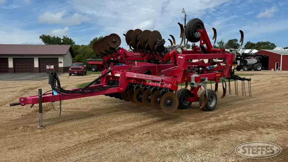 2012 Wil-Rich 657 DCR Chisel Plow