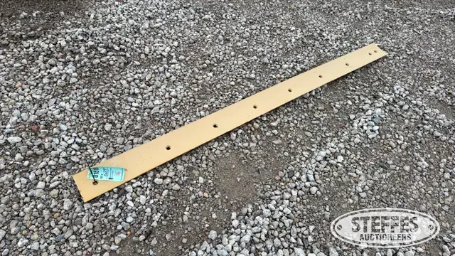 Steel cutting edge