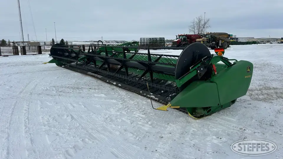 2015 John Deere 640FD Draper Head