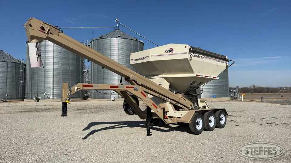 2013 Unverferth Seed Runner 3750XL Bulk Seed Tender Trailer