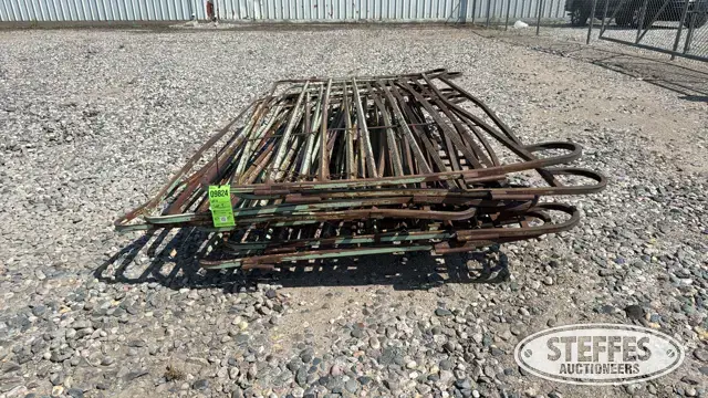 (9) Portable cattle panels