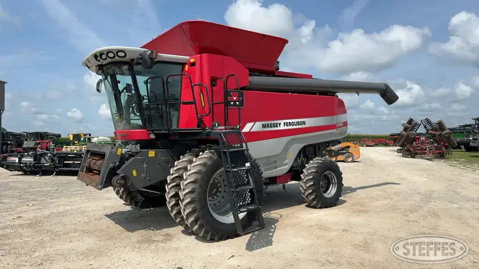 2010 Massey Ferguson 9795 Combine