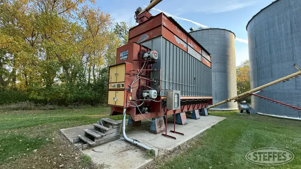 M-C 975 Grain Dryer
