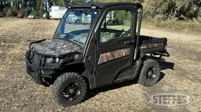 2021 John Deere XUV835R Gator