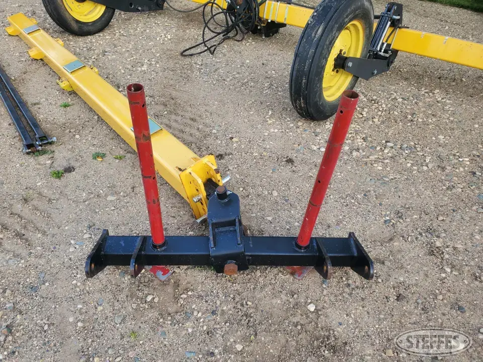 Pull-type toolbar Strip Tillage