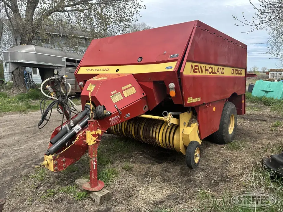 New Holland D1000 Square Baler