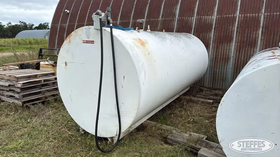 O'Day 2,000 gal. fuel tank