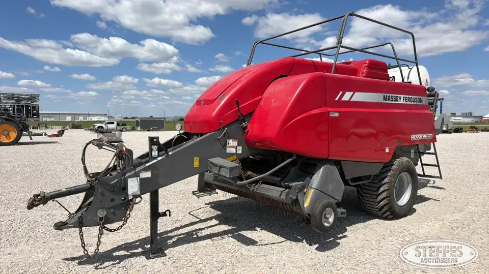 2013 Massey Ferguson 2150 Square Baler