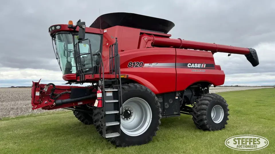 2011 Case IH 8120 Combine