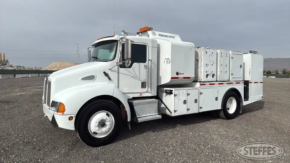 2001 Kenworth T300 Fuel-Lube Truck