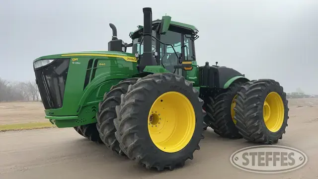 2022 John Deere 9R 640