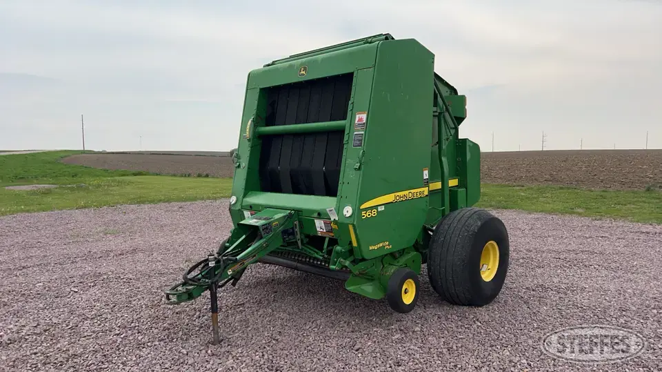 2007 John Deere 568 Round Baler