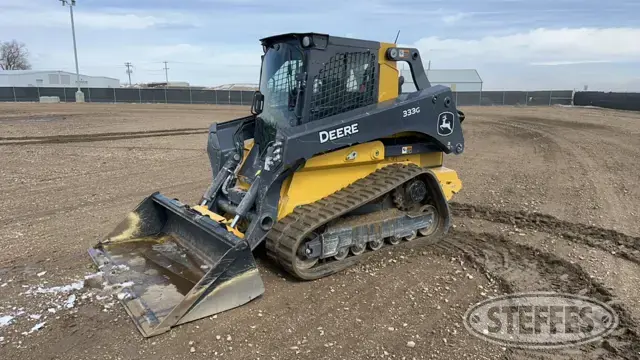 2021 Deere 333G
