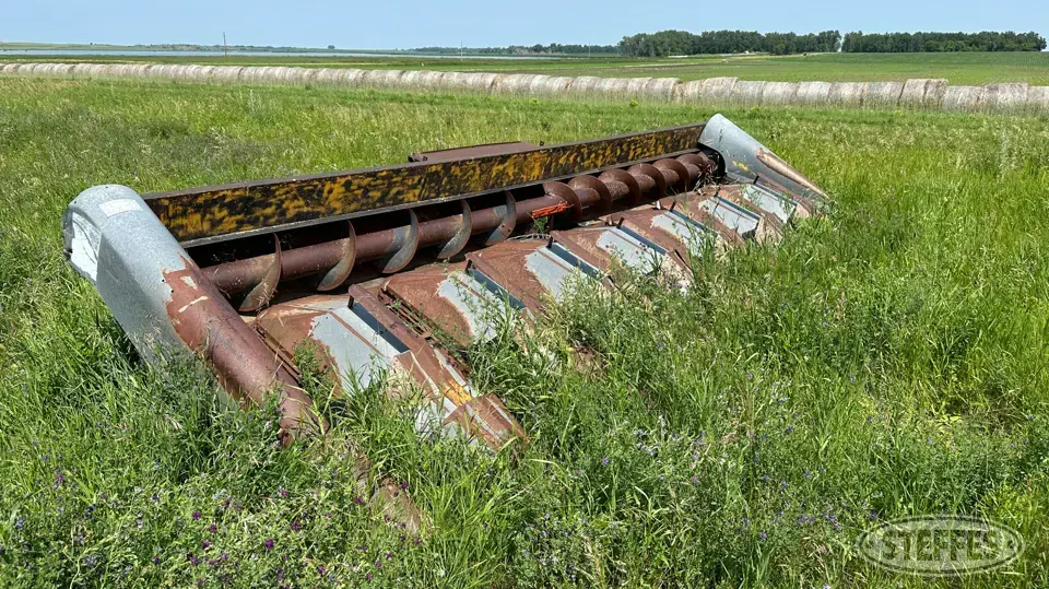 Gleaner A-830 Corn Head