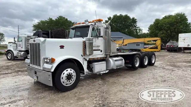1999 Peterbilt 379 EXHD