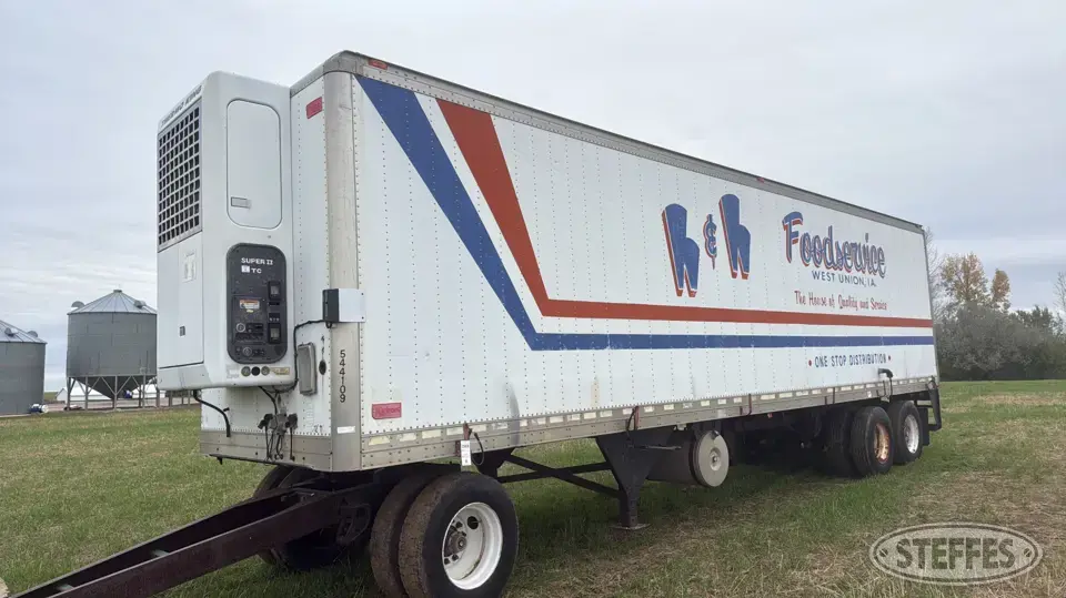 1995 Kidron tandem axle enclosed trailer Reefer Trailer