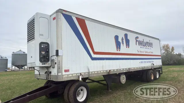 1995 Kidron tandem axle enclosed trailer