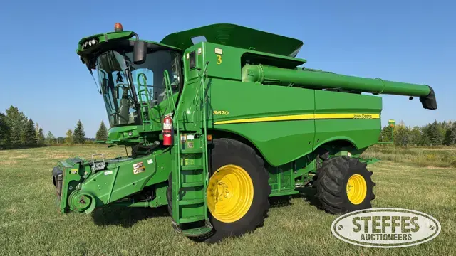 2013 John Deere S670