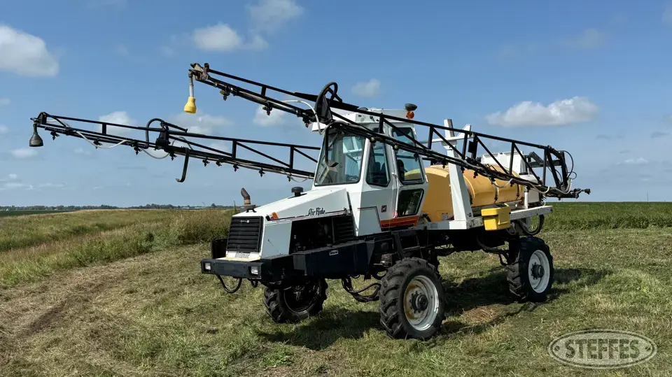 Willmar self-propelled sprayer